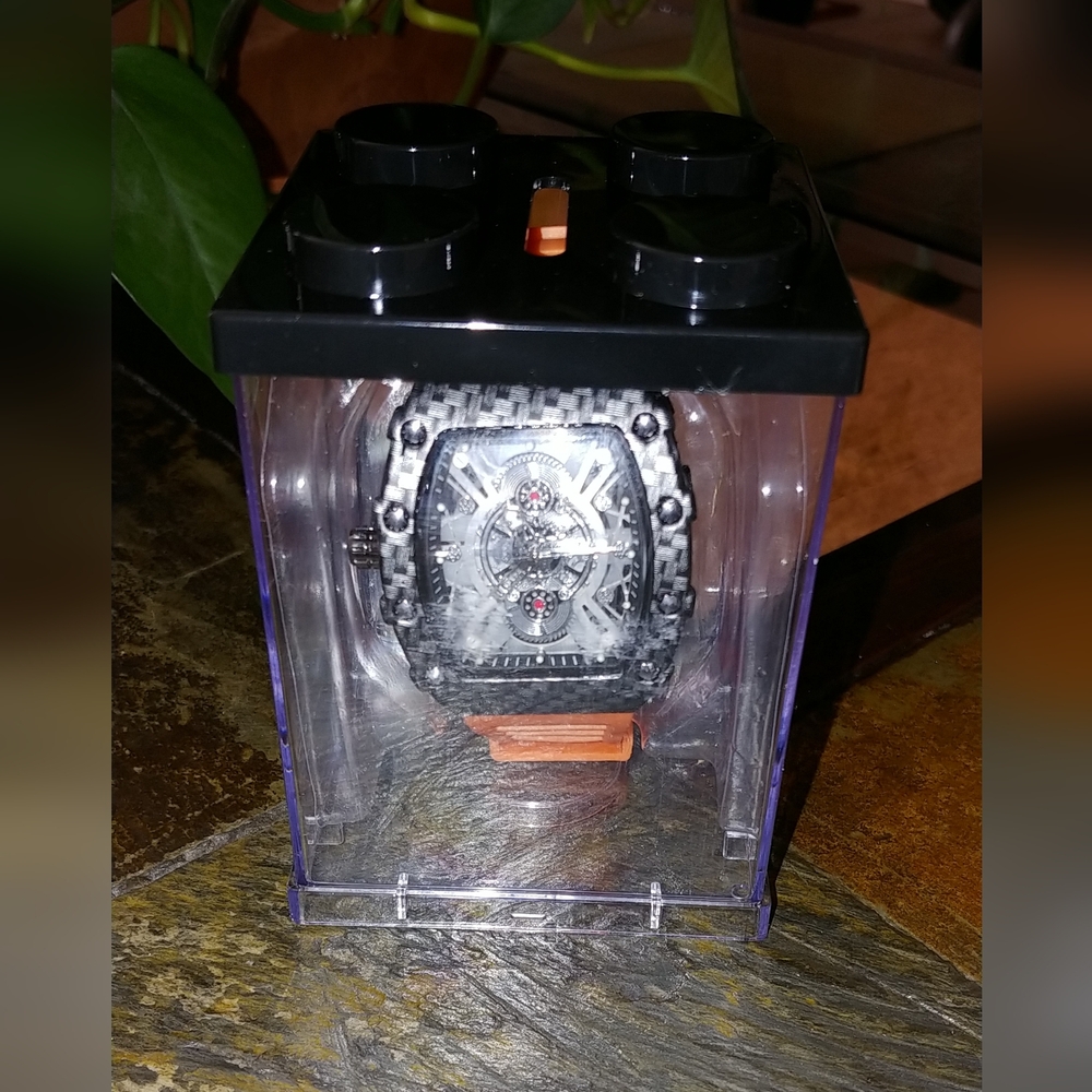 Watch - Picture 7 of 8